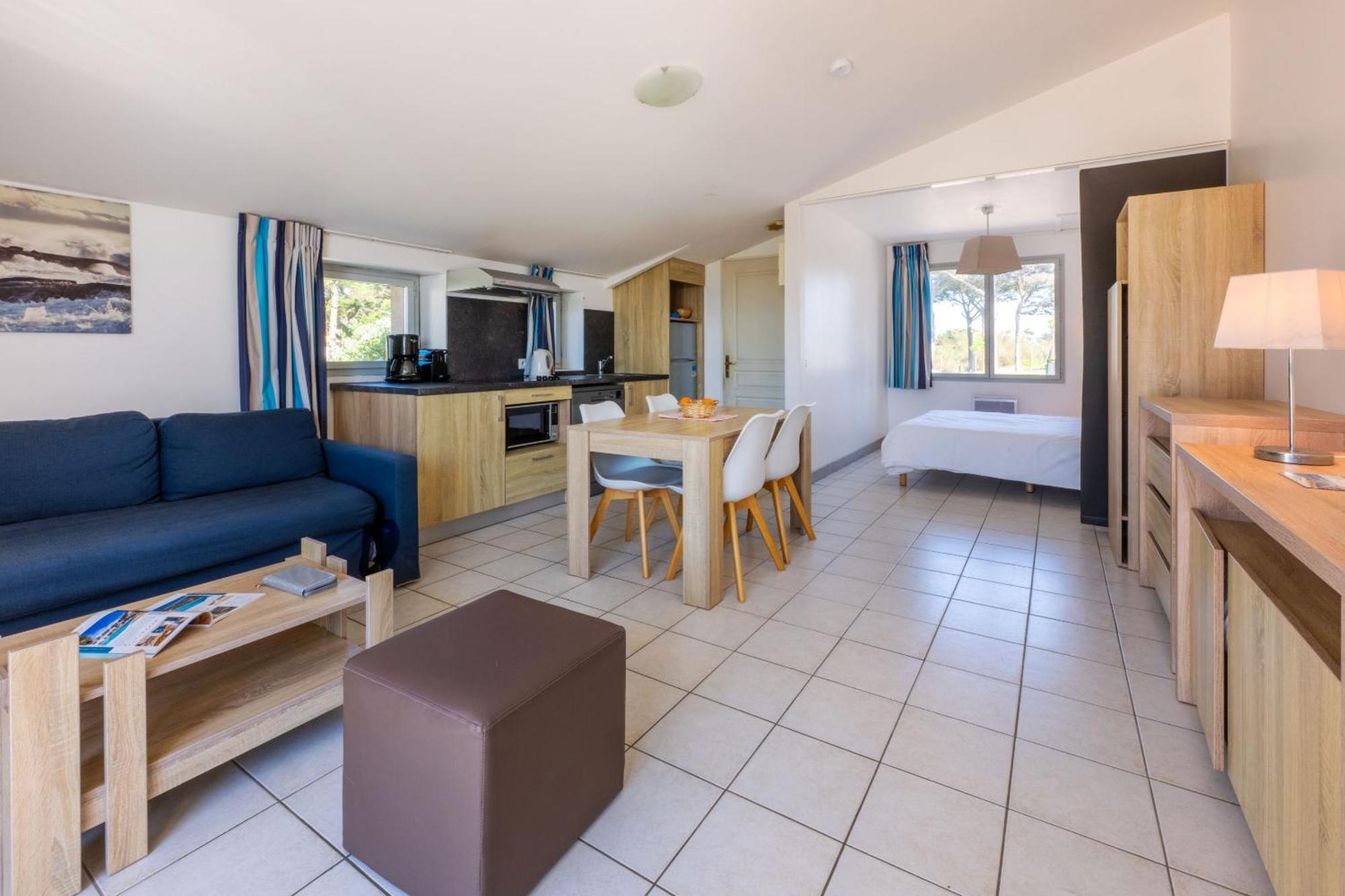 Residence Odalys Valentin Plage Batz-sur-Mer Exterior photo